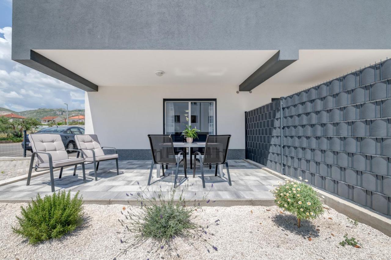 Miro's With Private Garden And Parking * Trogir