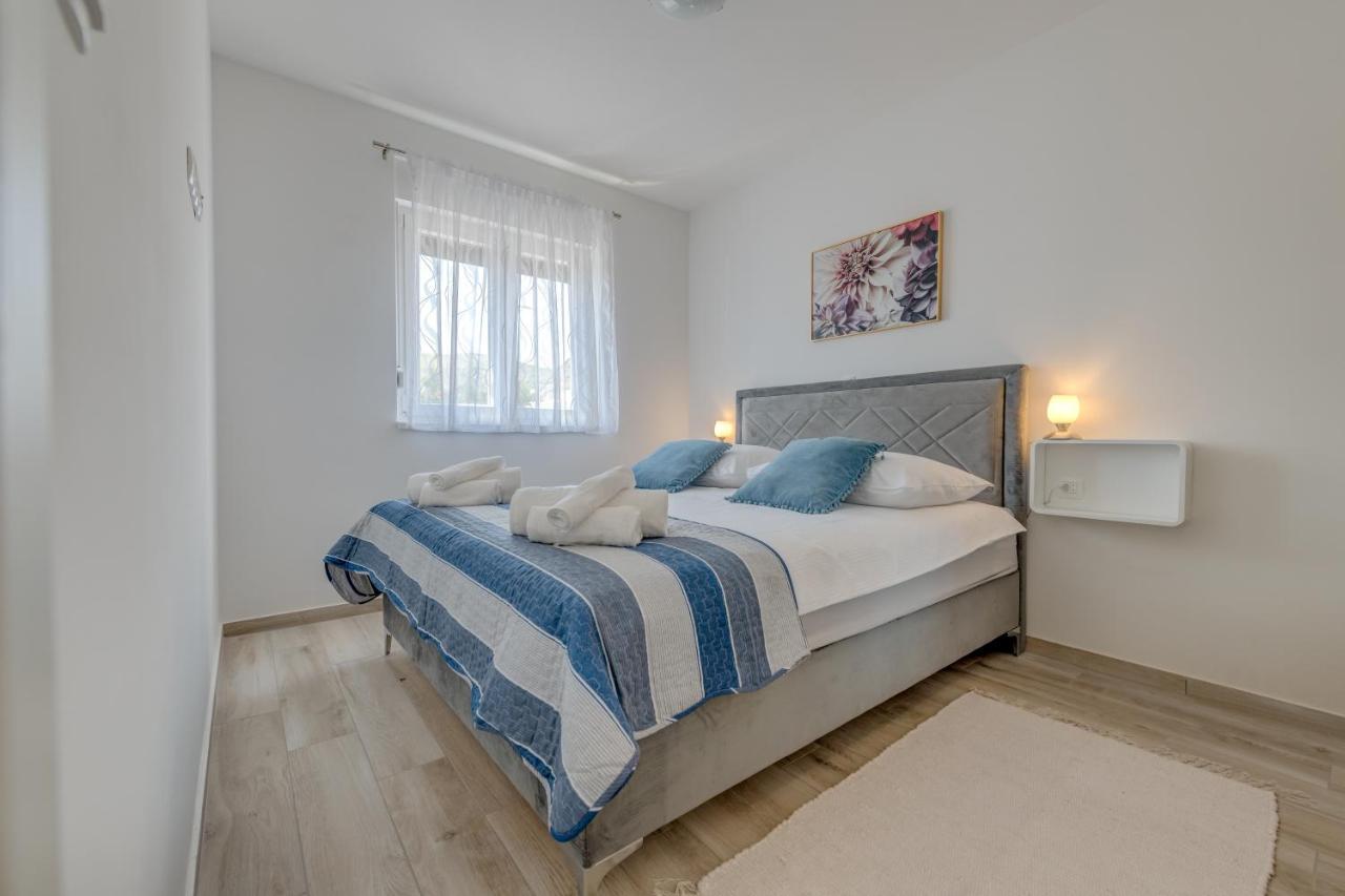 Apartamento Miro's With Private Garden And Parking